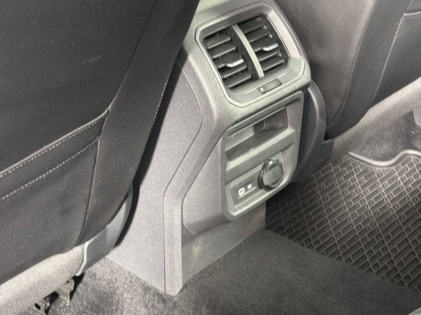 Used 2021 Volkswagen Tiguan SEL AWD/4WD image 21