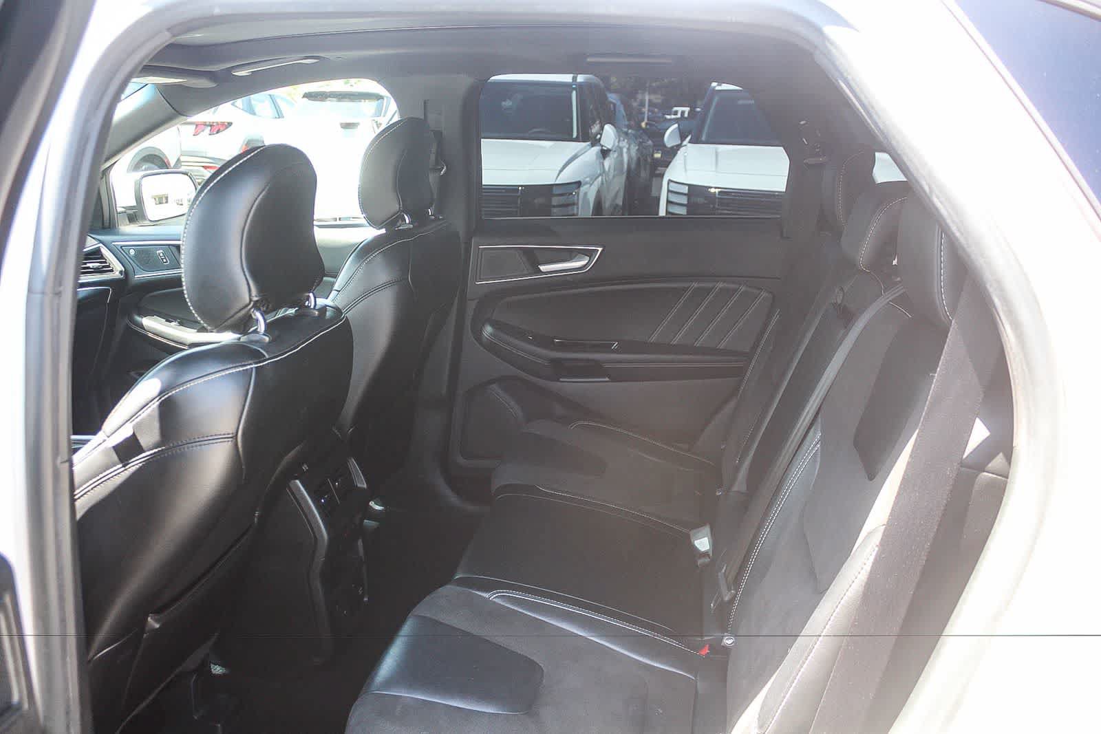 Used 2019 Ford Edge ST w/ Equipment Group 401A AWD/4WD image 23