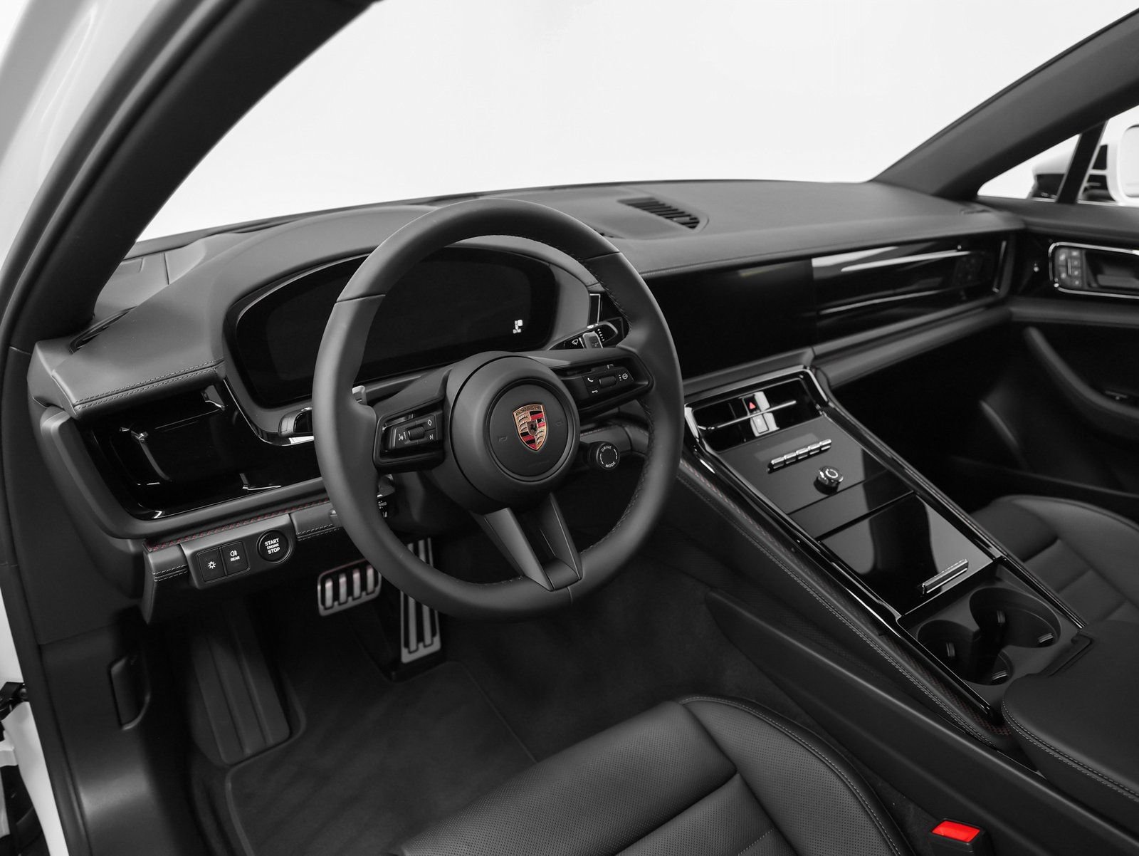 Certified 2026 Porsche Panamera 4 AWD/4WD image 4
