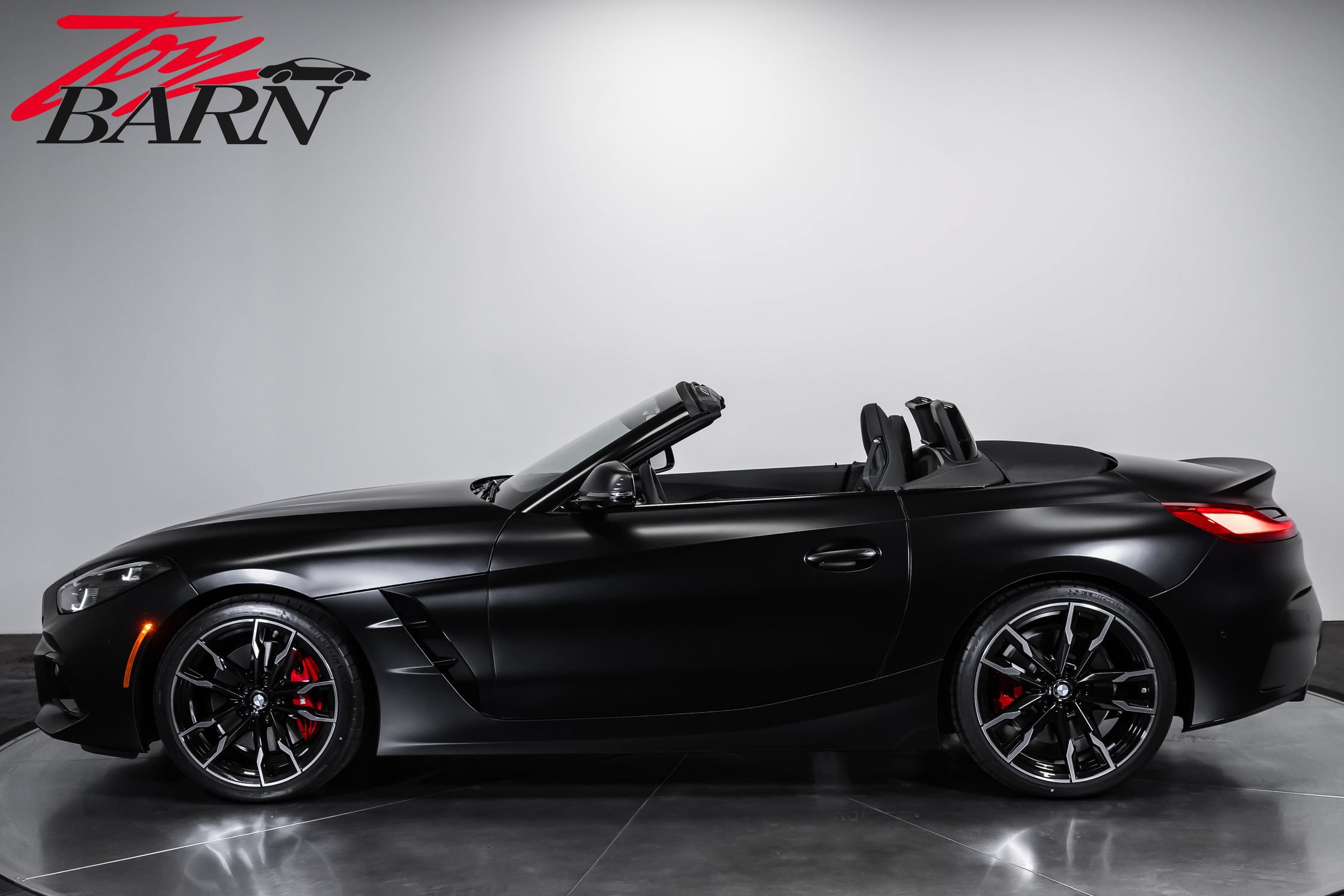 Used 2026 BMW Z4 M40i RWD image 2