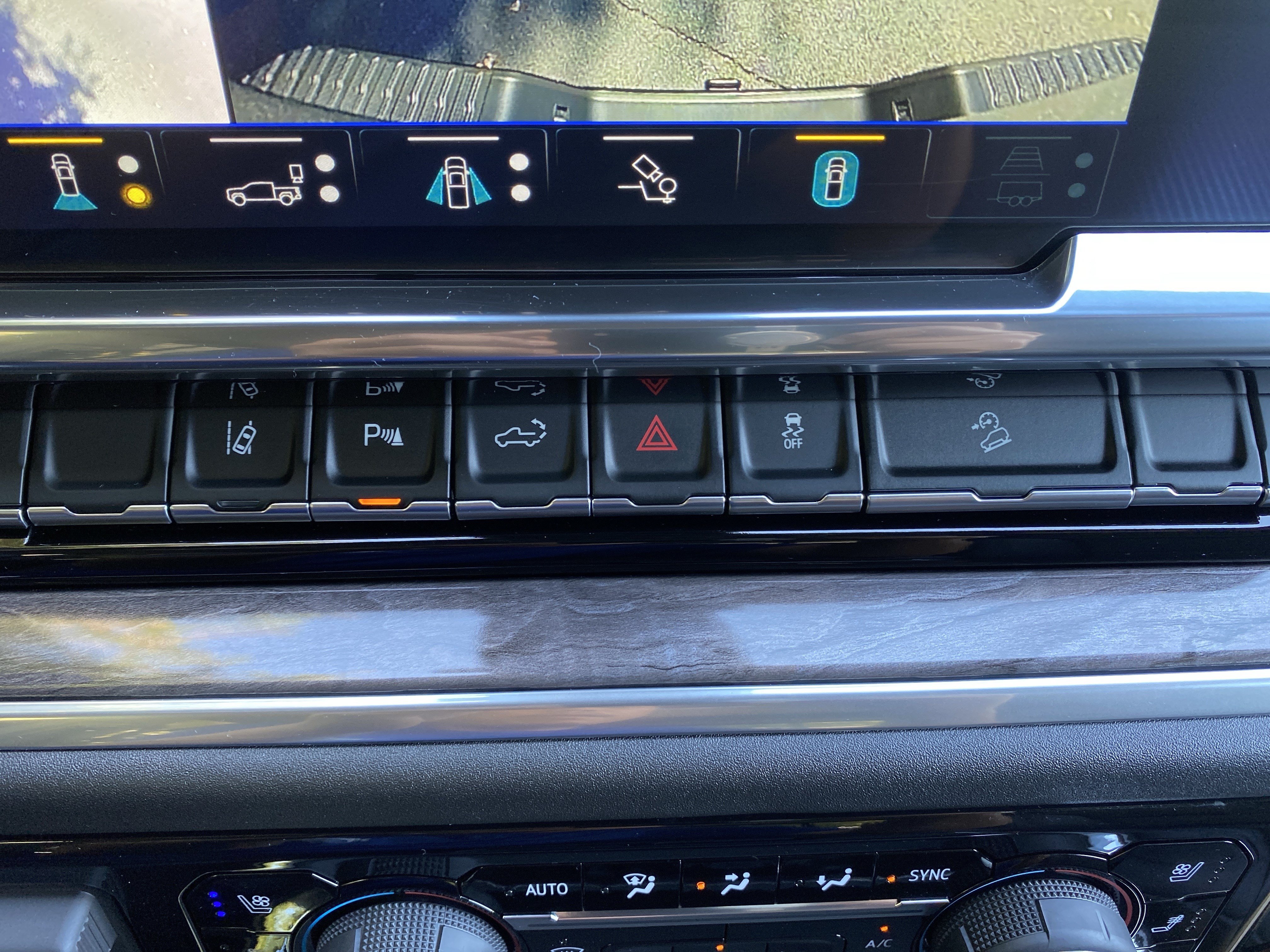 Used 2026 Chevrolet Silverado 2500 LTZ w/ Trail Boss Package AWD/4WD image 29