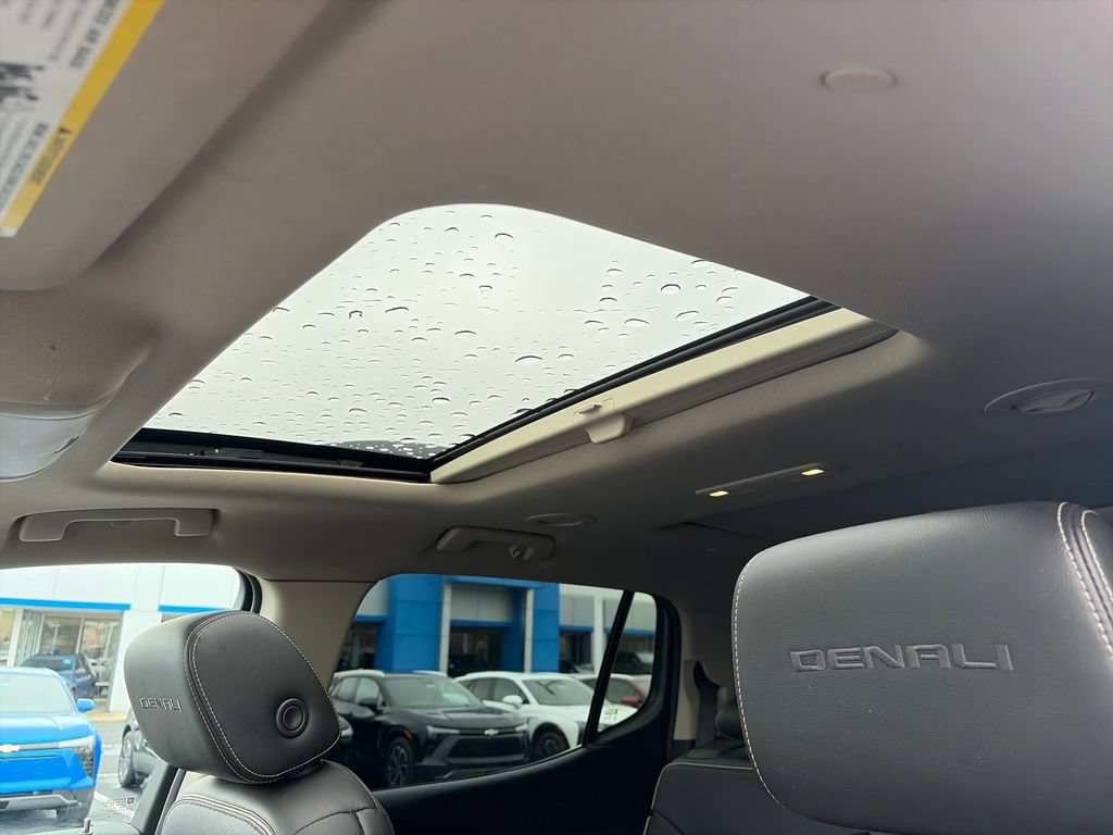 Used 2019 GMC Acadia Denali w/ Technology Package AWD/4WD image 29