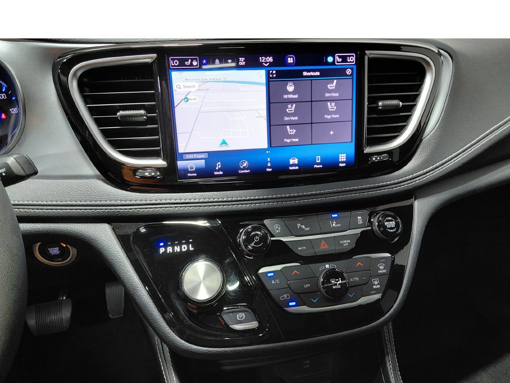 Certified 2026 Chrysler Pacifica Limited w/ S Appearance Package FWD image 14