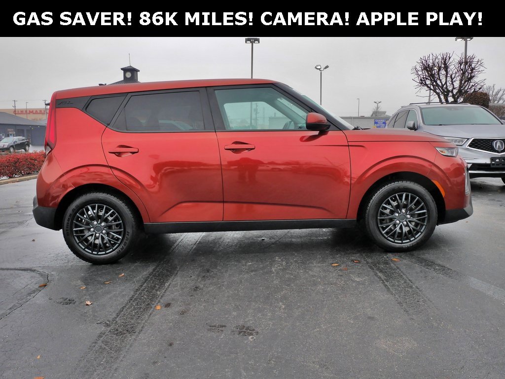 Used 2020 Kia Soul LX image 1