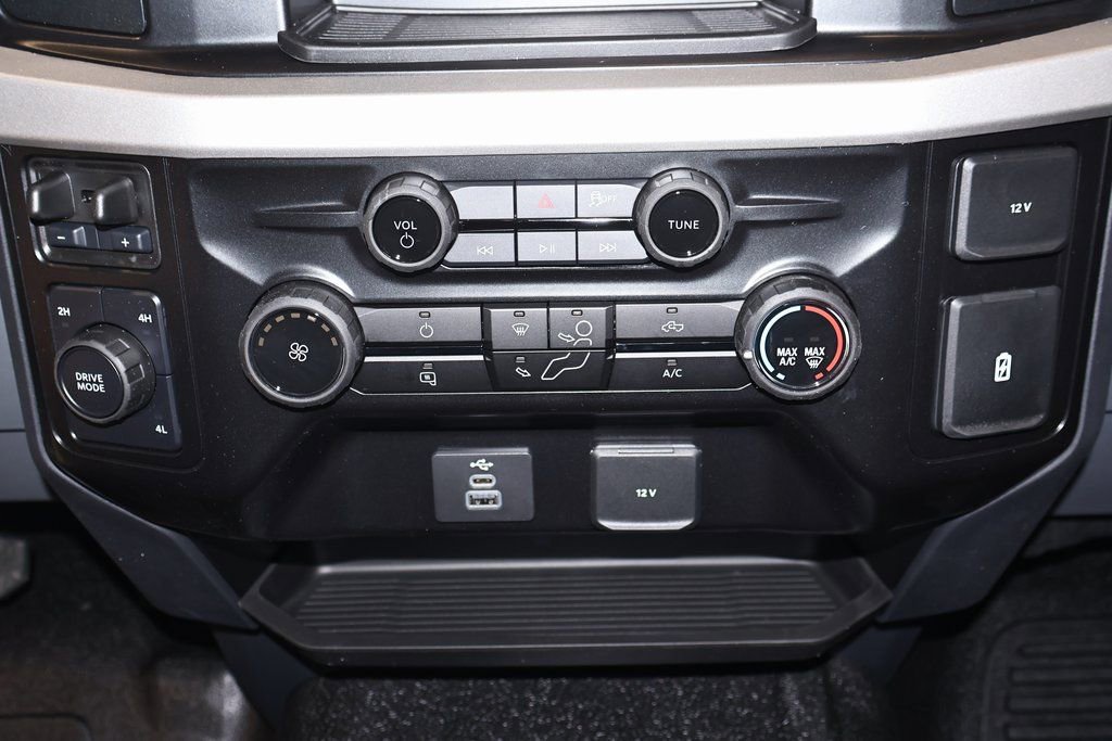 New 2026 Ford F550 4x4 Regular Cab Super Duty image 19