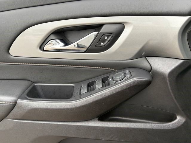 Certified 2021 Chevrolet Traverse LS FWD image 4