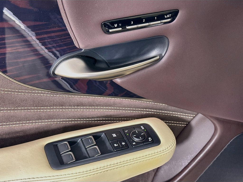 Used 2018 Lexus LS 500 AWD w/ Interior Upgrade Package image 23