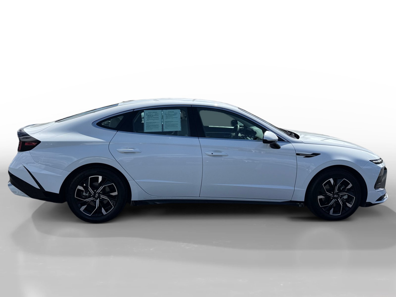 Used 2025 Hyundai Sonata SEL FWD image 6