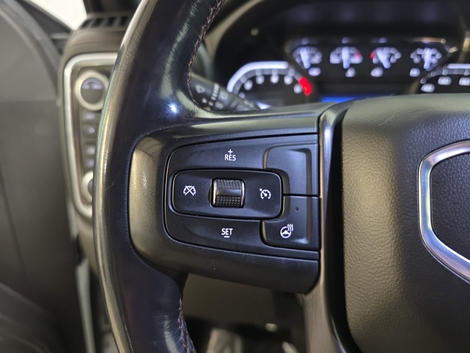 Used 2020 GMC Sierra 1500 AT4 w/ AT4 Premium Package image 17