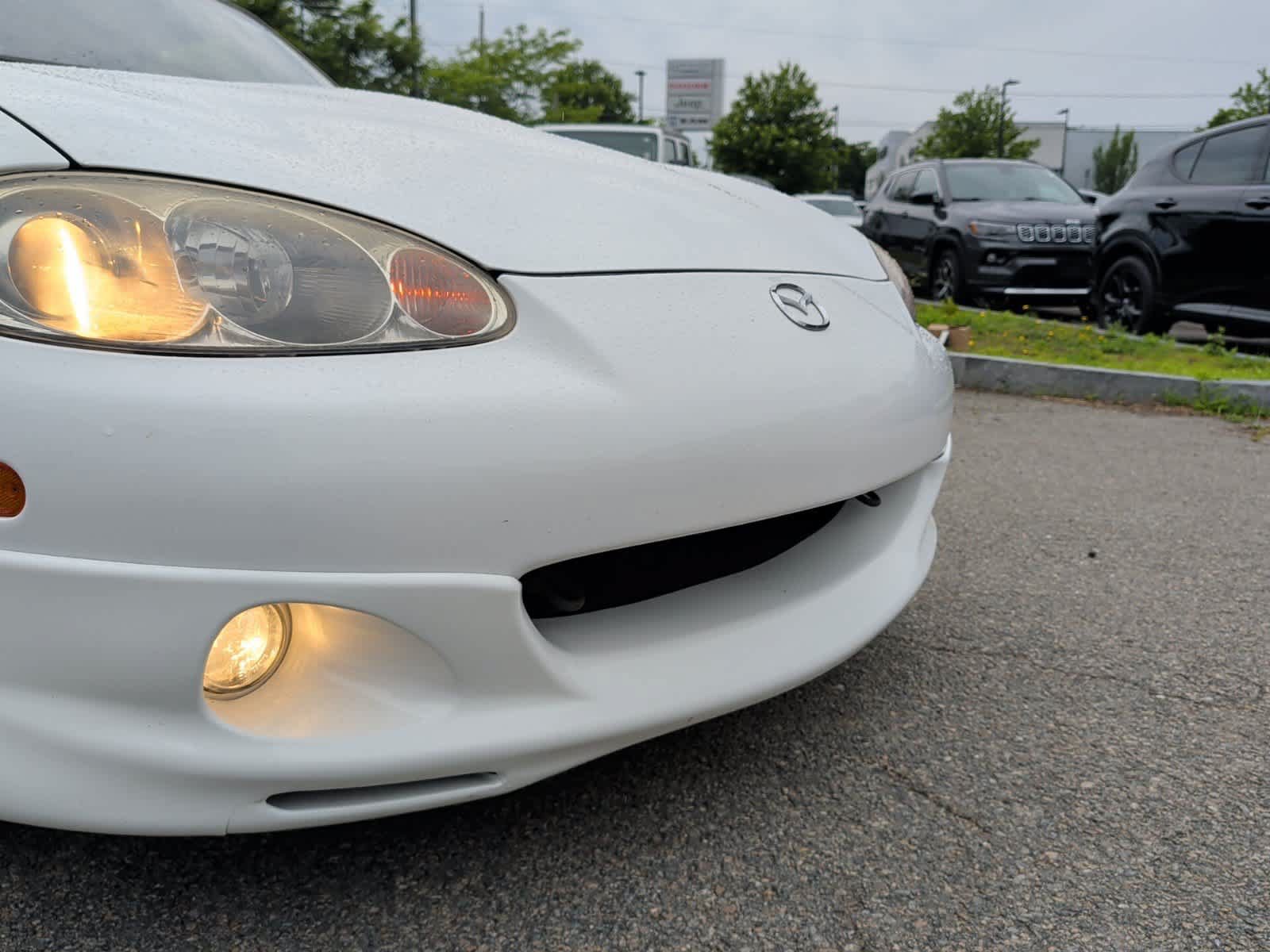 Used 2001 MAZDA MX-5 Miata RWD image 9