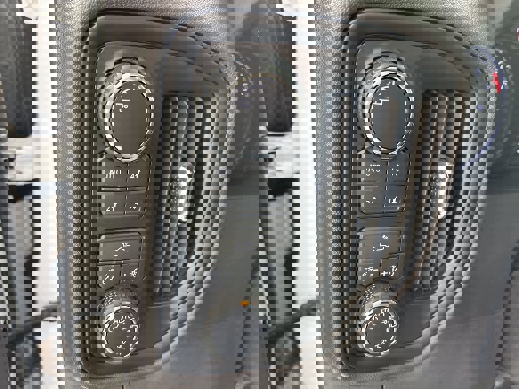 Used 2024 Chevrolet Silverado 1500 Custom Trail Boss w/ LPO, Dark Essentials Package image 26