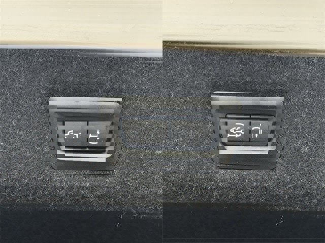 Used 2023 BMW 530e image 35