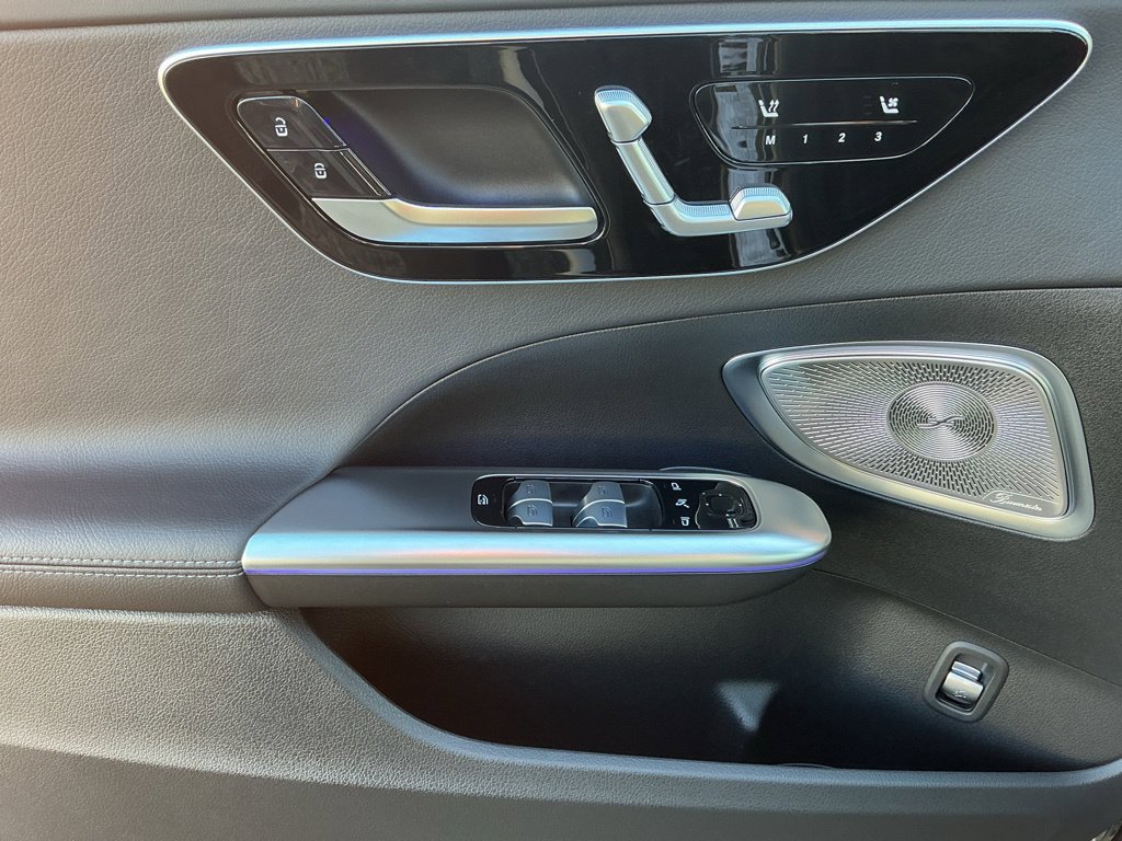 New 2026 Mercedes-Benz C 300 4MATIC Sedan image 16