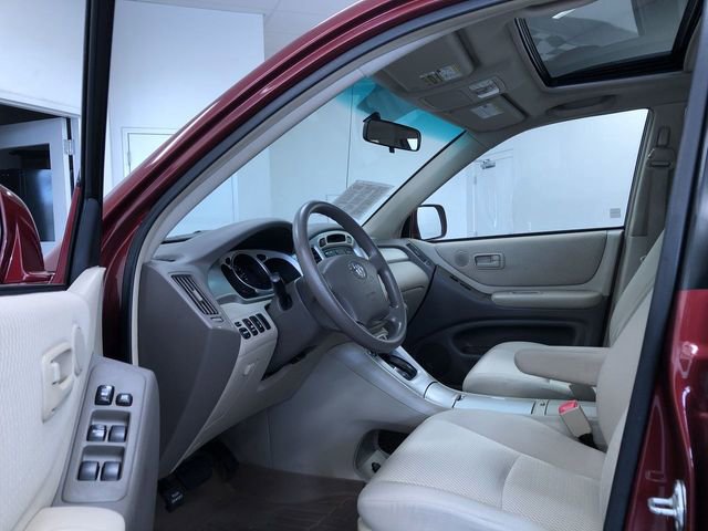 Used 2006 Toyota Highlander 4WD V6 w/ 3rd Row image 10