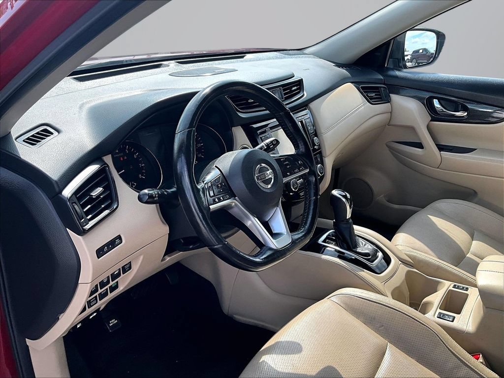 Used 2017 Nissan Rogue SL w/ SL Premium Package AWD/4WD image 13