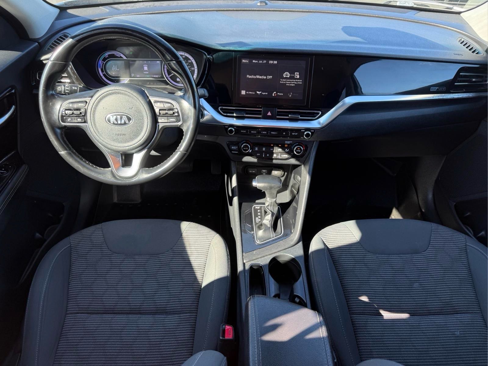 Used 2021 Kia Niro LXS FWD image 16