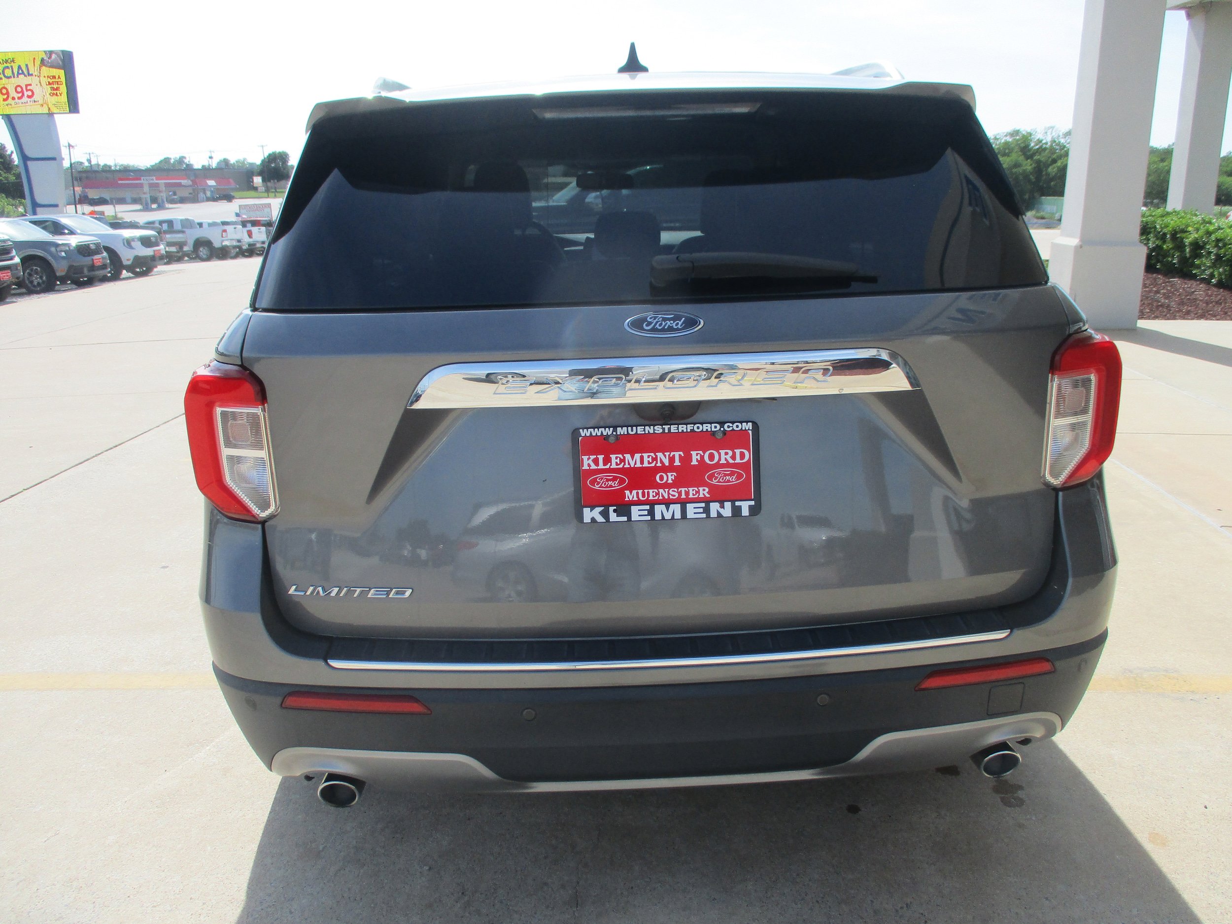 Used 2021 Ford Explorer Limited w/ Equipment Group 301A RWD image 7