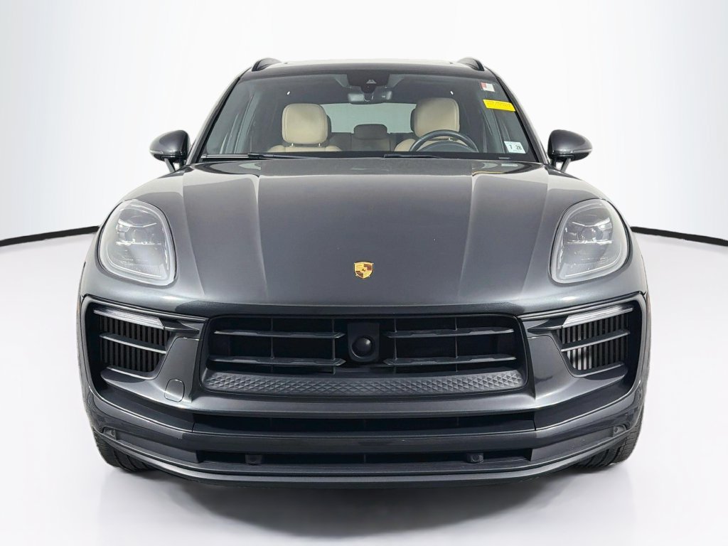 Certified 2023 Porsche Macan S AWD/4WD image 6