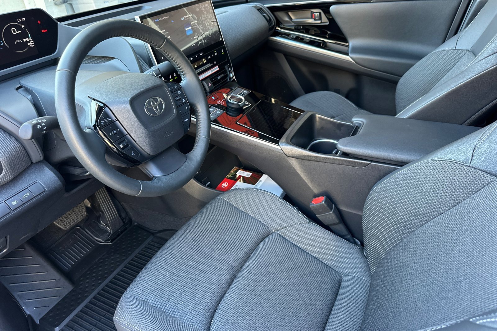 Used 2025 Toyota bZ4X AWD image 10