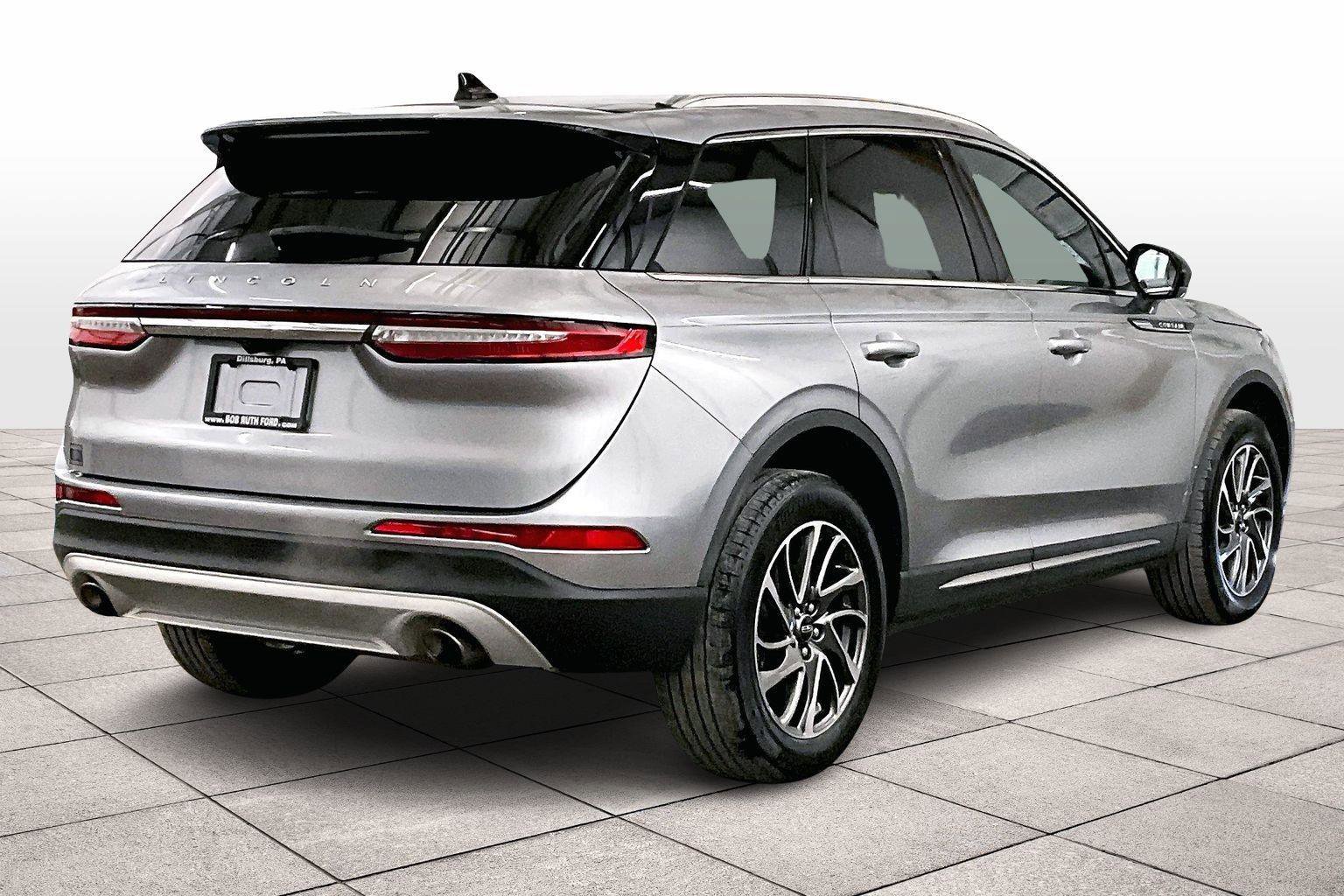 Used 2021 Lincoln Corsair AWD w/ Equipment Group 101A image 11