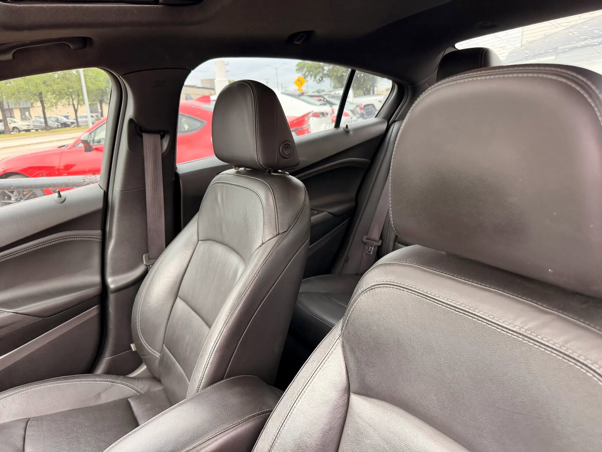 Used 2016 Chevrolet Cruze Premier FWD image 11