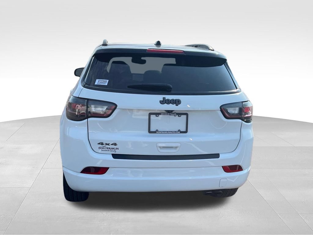 Used 2022 Jeep Compass High Altitude AWD/4WD image 4