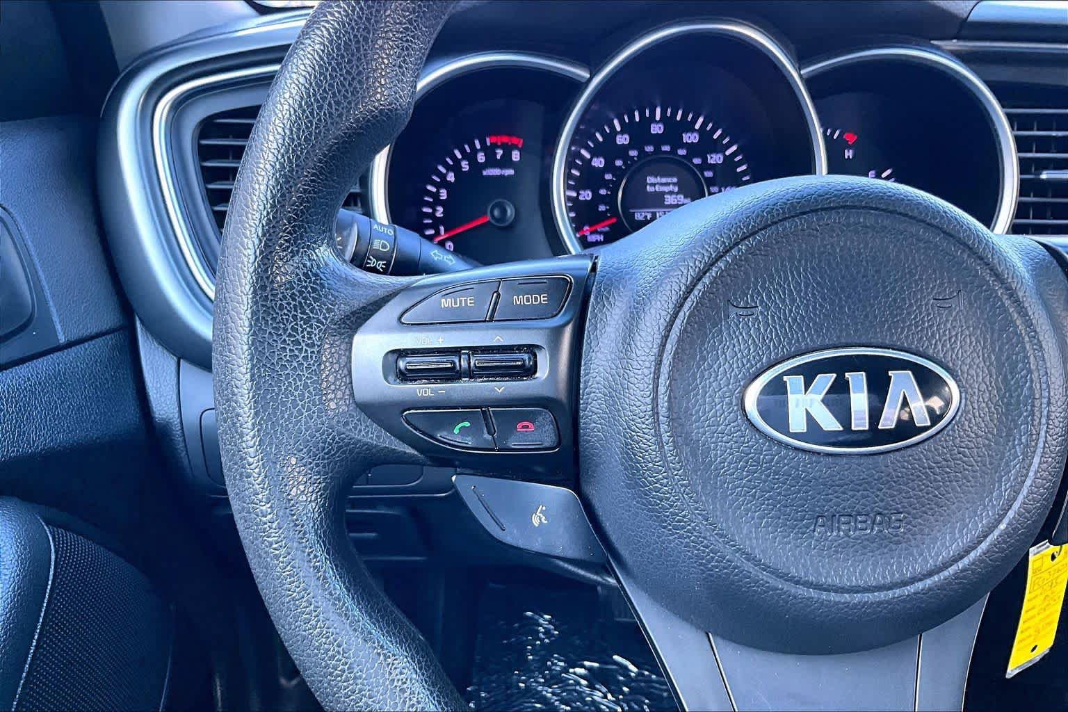 Used 2015 Kia Optima LX FWD image 23