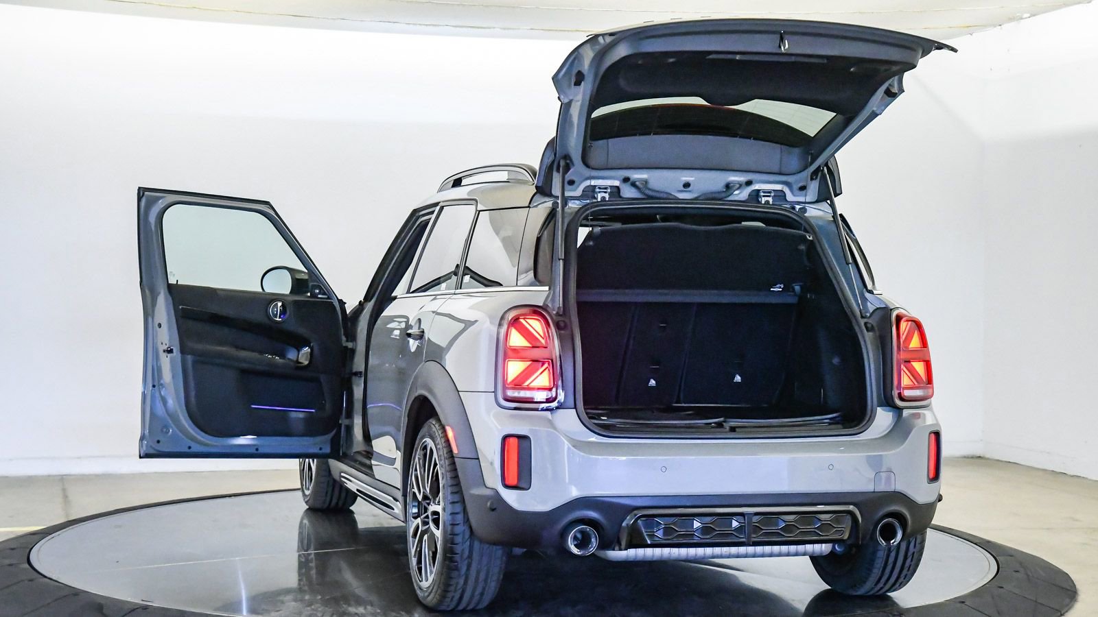 Certified 2023 MINI Cooper Countryman John Cooper Works AWD/4WD image 34