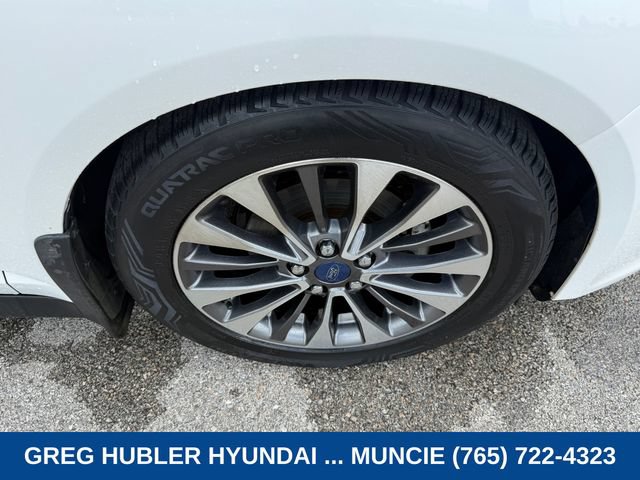 Used 2017 Ford C-MAX Titanium w/ Equipment Group 301A FWD image 7