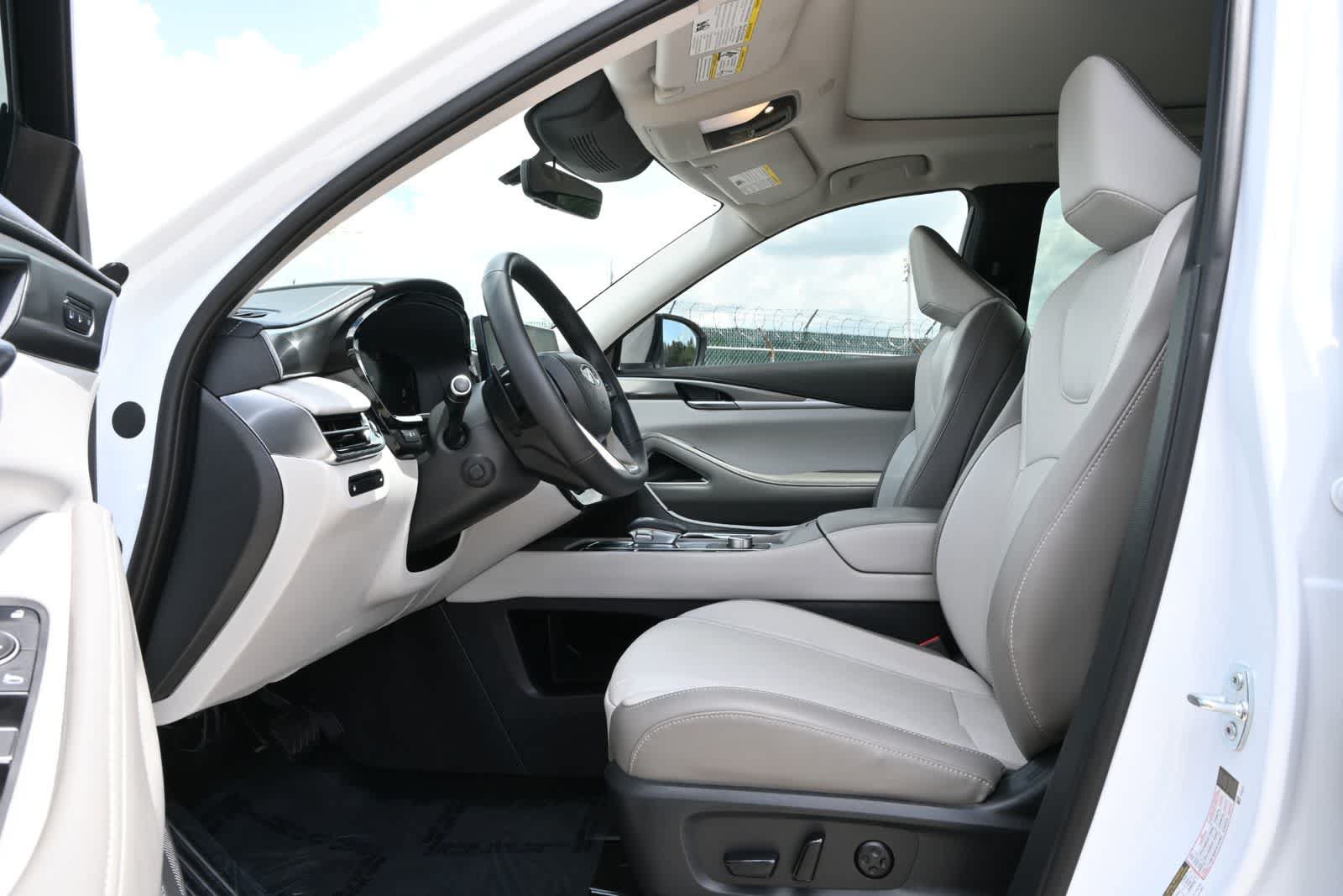 Certified 2026 INFINITI QX60 Luxe w/ Cargo Package FWD image 16