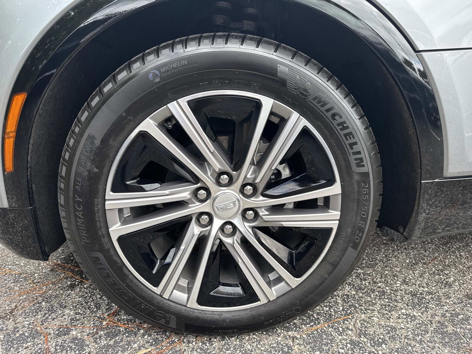 New 2025 Cadillac Lyriq Luxury image 11