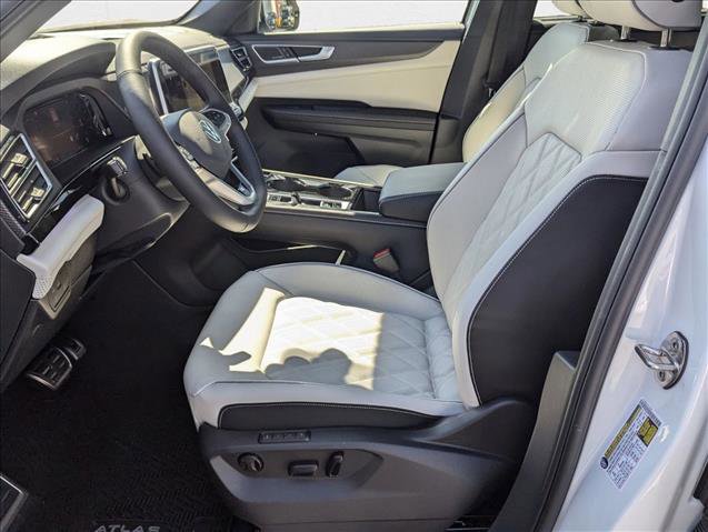 New 2025 Volkswagen Atlas Cross Sport SEL Premium R-Line image 4