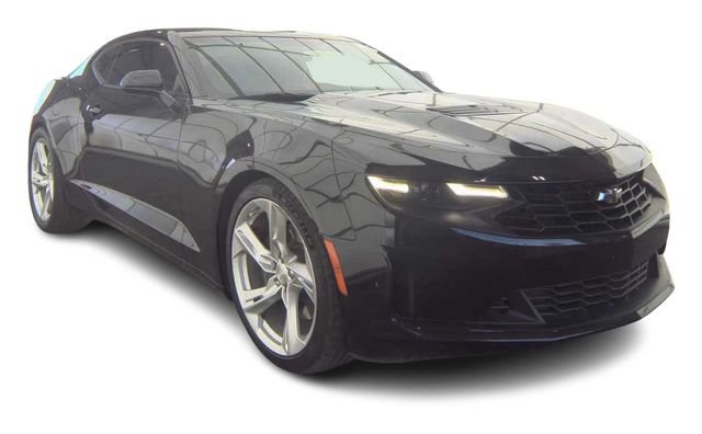 Used 2023 Chevrolet Camaro LT RWD image 3