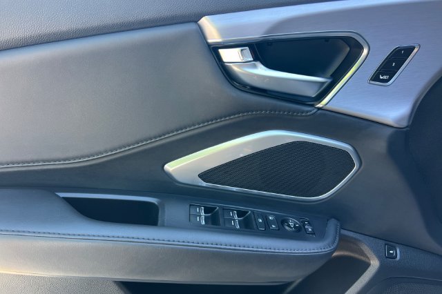 Used 2023 Acura RDX AWD image 11