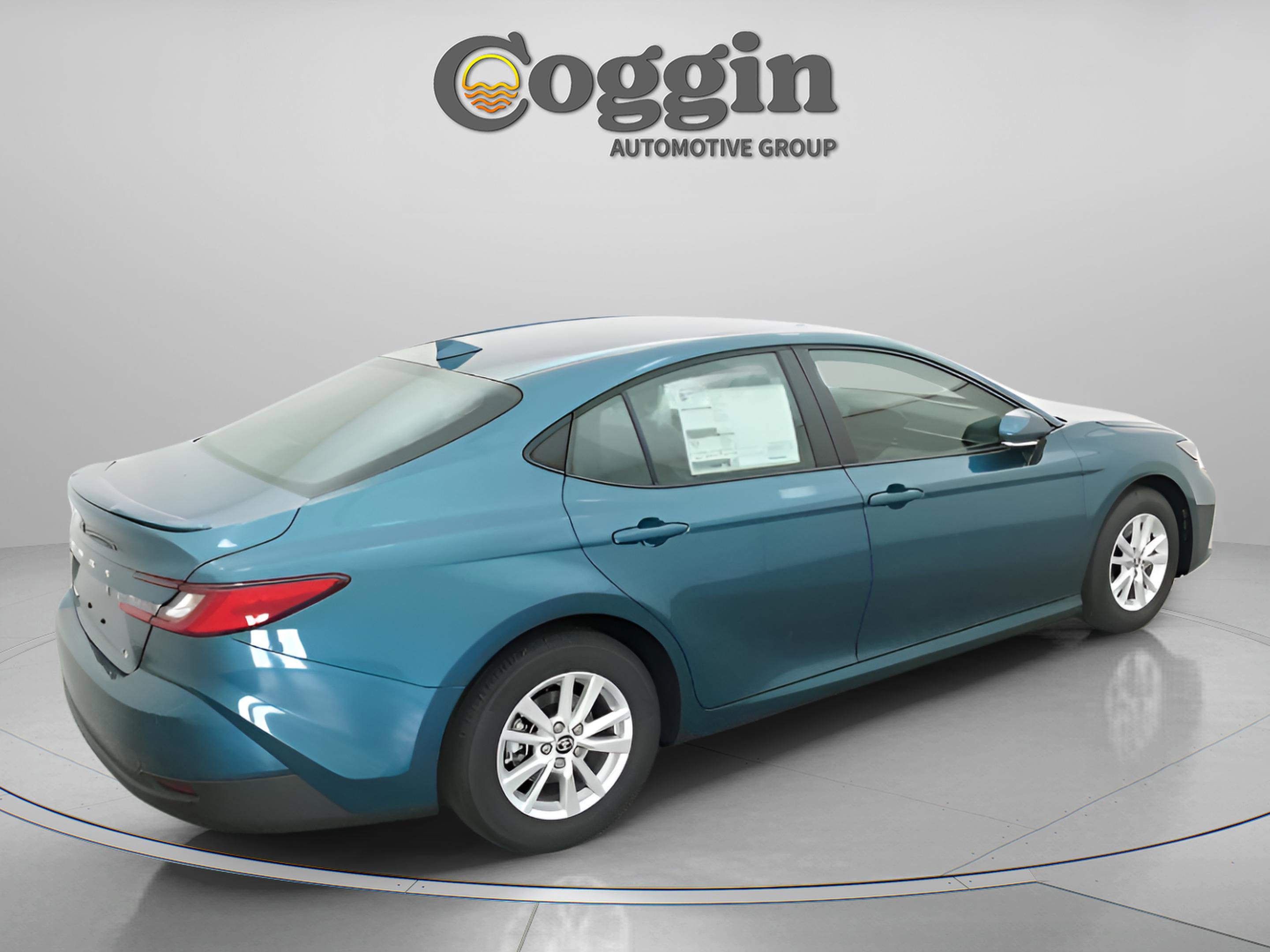 Used 2026 Toyota Camry LE w/ Convenience Package FWD image 18