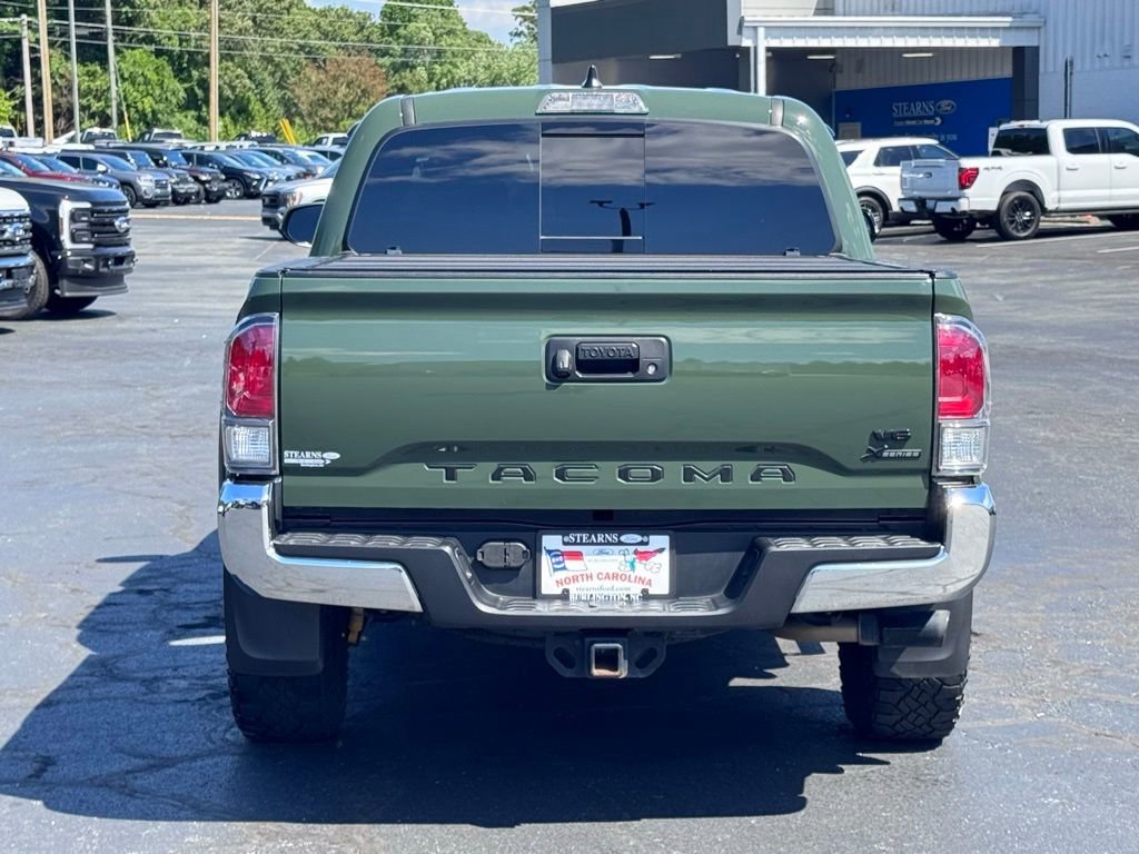 Used 2022 Toyota Tacoma TRD Off-Road AWD/4WD image 3