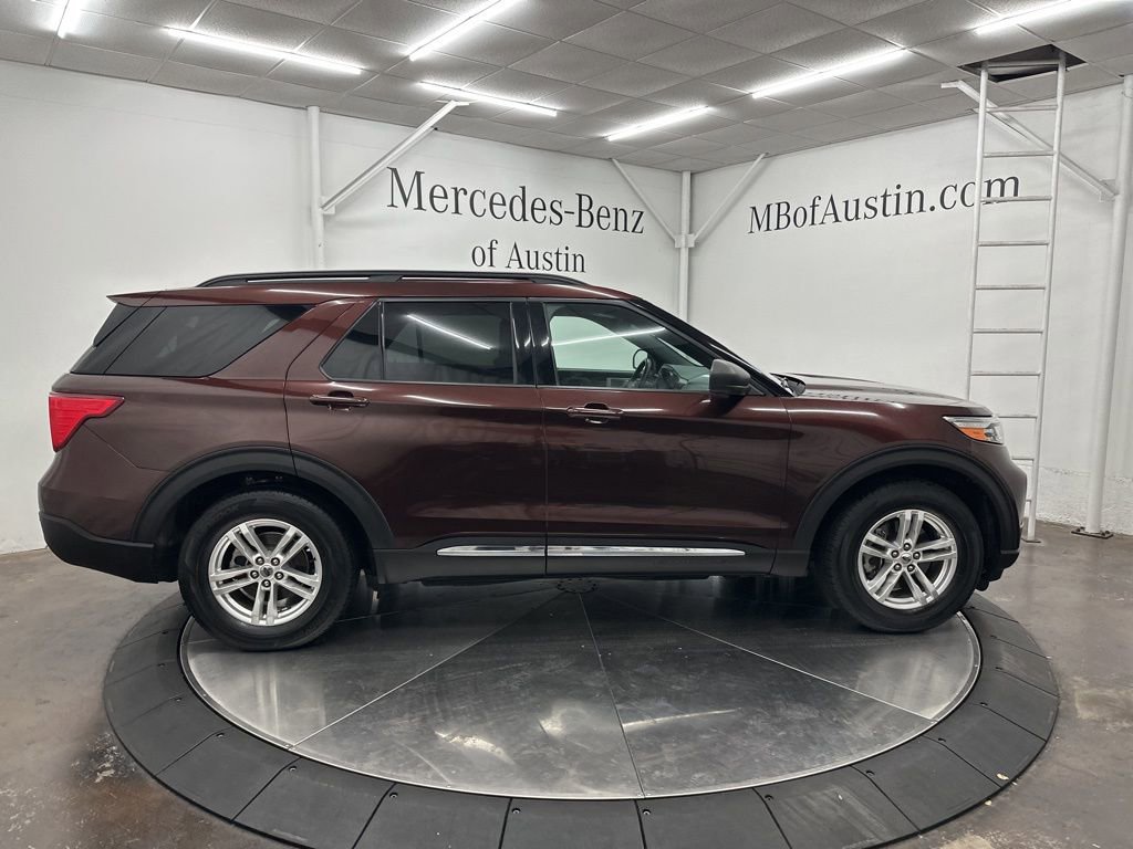 Used 2020 Ford Explorer XLT image 8