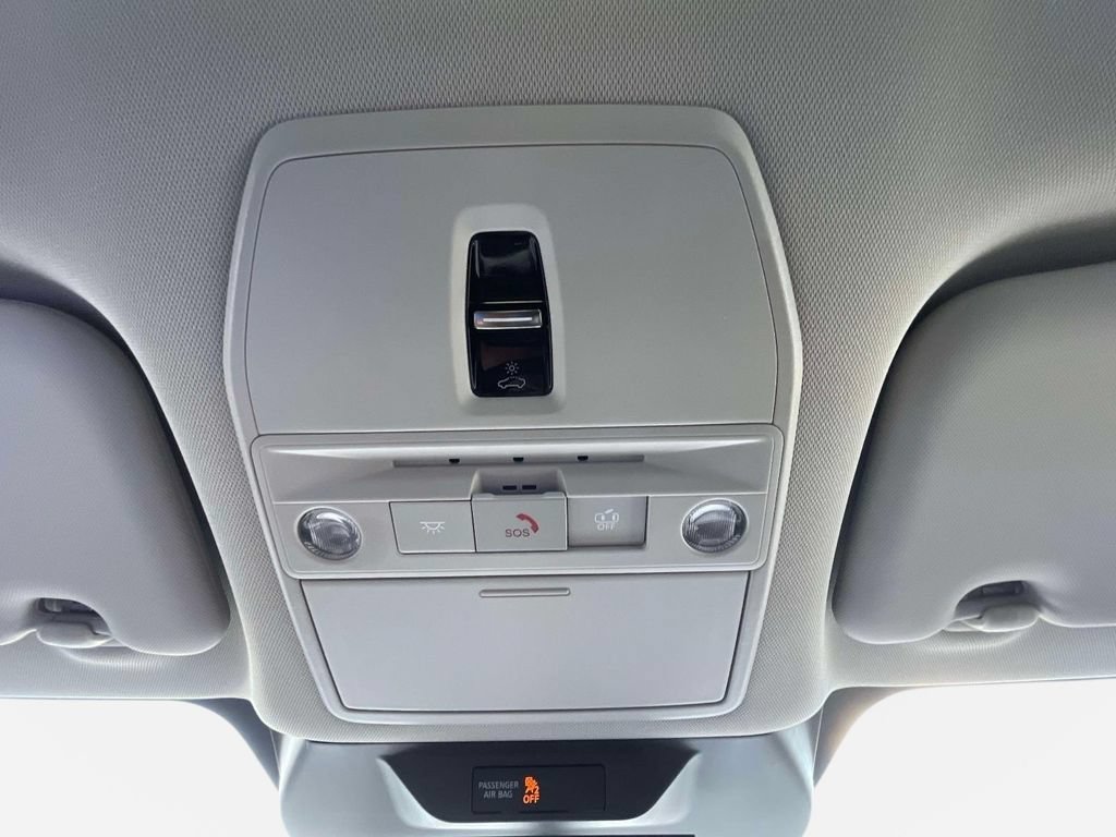 New 2026 Nissan Leaf Platinum+ w/ Floor Mat Package (Platinum+) FWD image 31