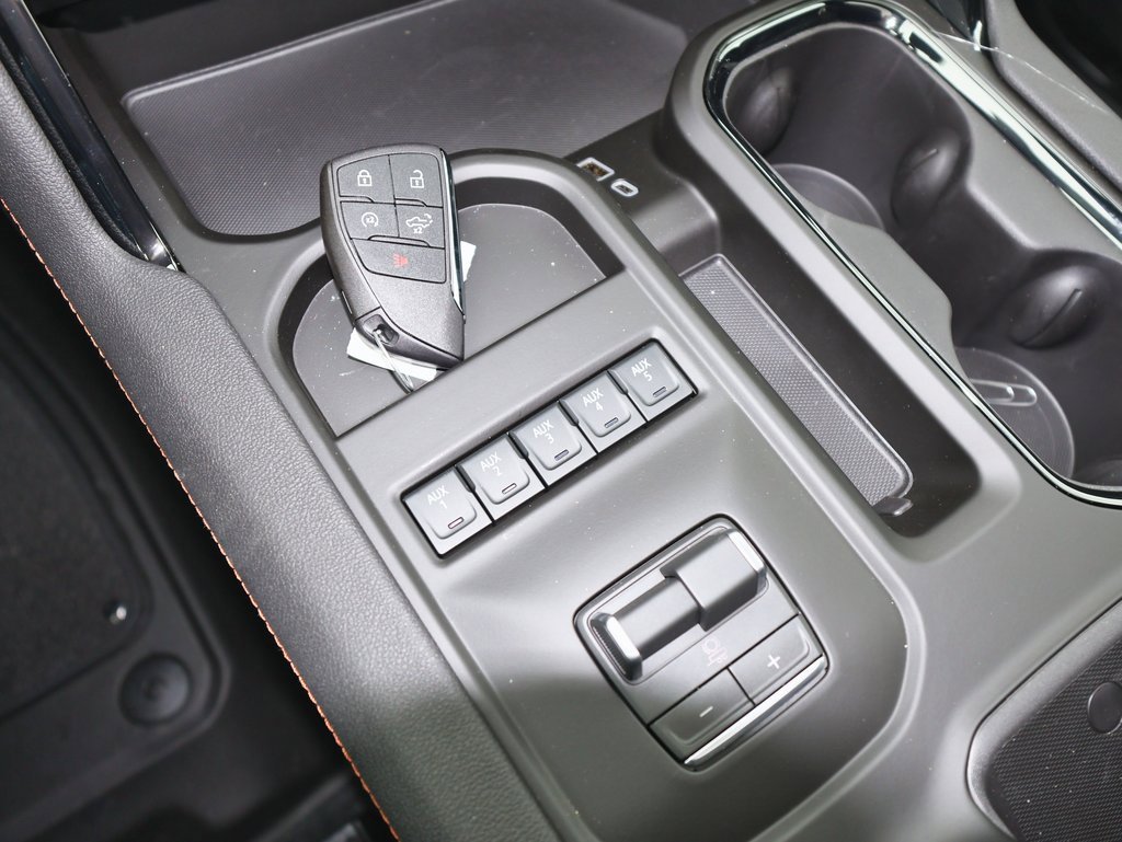 New 2026 GMC Sierra 3500 AT4 w/ AT4 Premium Plus Package image 24