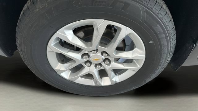 Used 2021 Chevrolet Traverse LT image 21