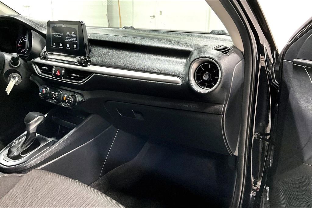 Used 2021 Kia Forte LXS FWD image 19