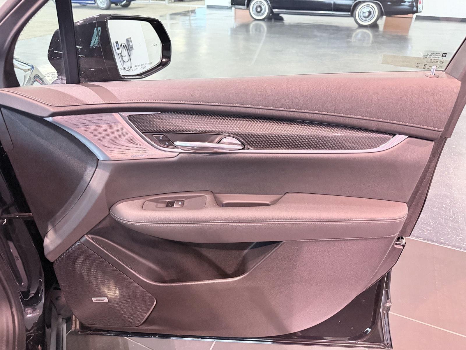 Used 2024 Cadillac XT6 Sport w/ Technology Package AWD/4WD image 27