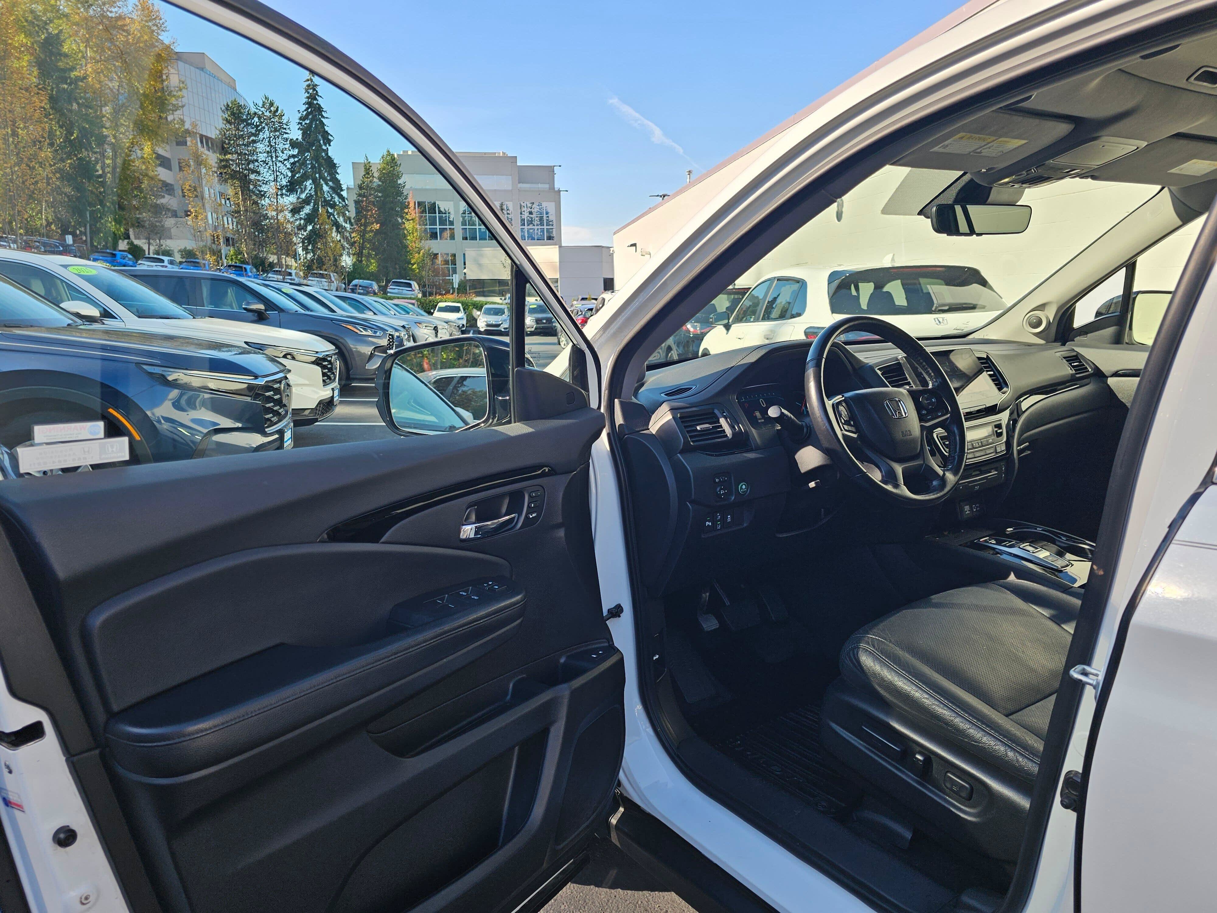 Used 2022 Honda Pilot Elite image 21