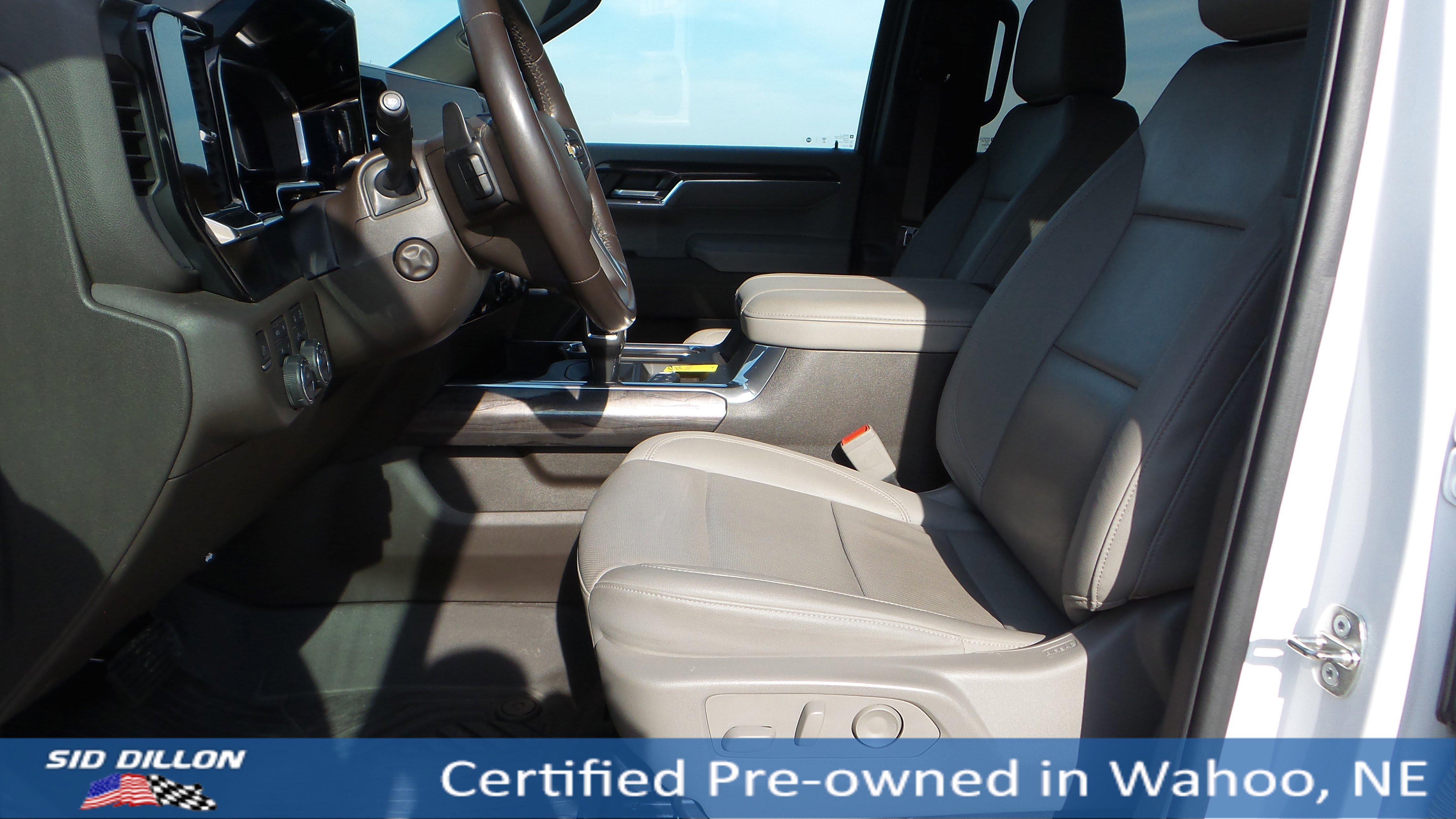 Used 2023 Chevrolet Silverado 1500 LTZ w/ LTZ Convenience Package II image 10