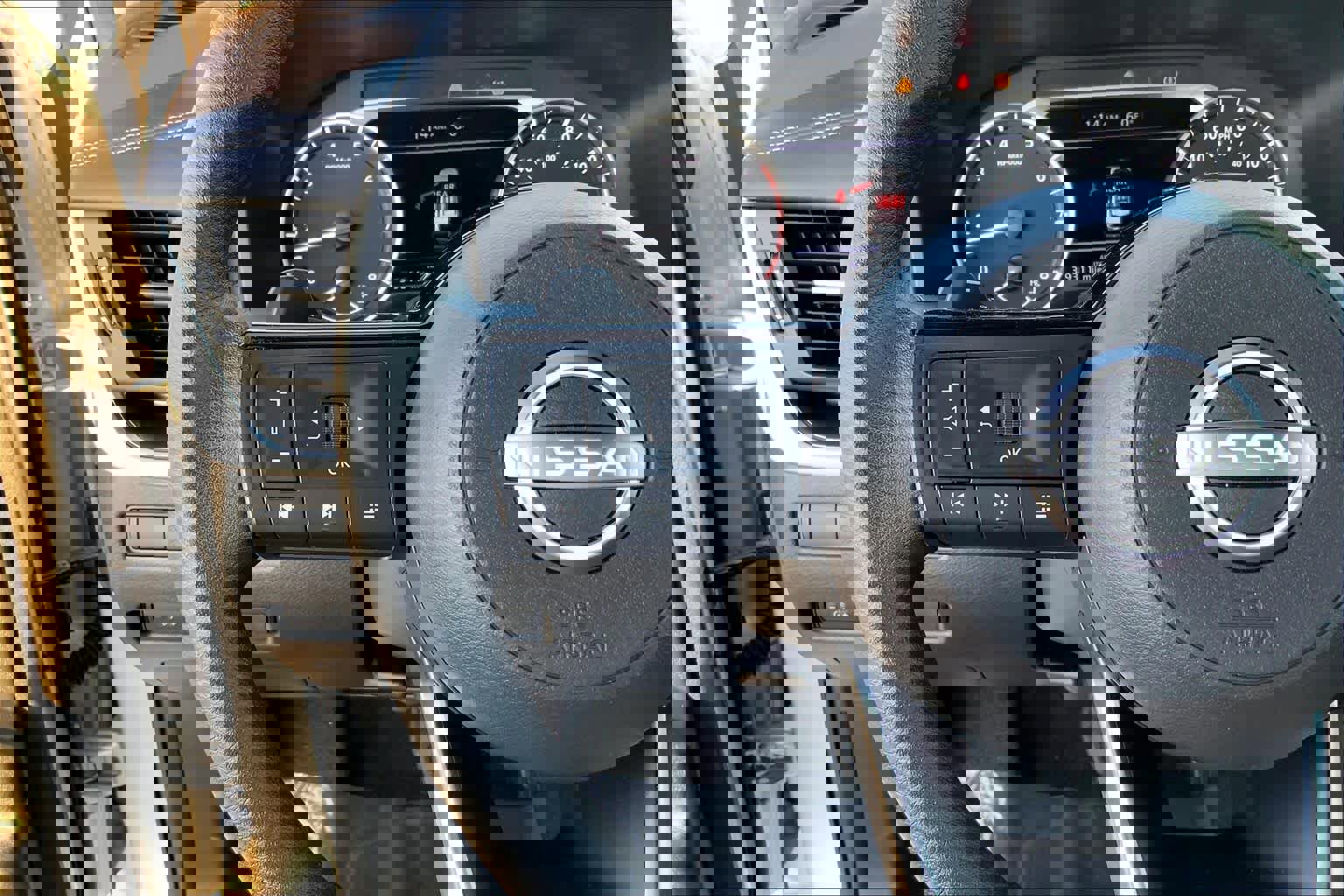 Used 2023 Nissan Rogue SV image 23