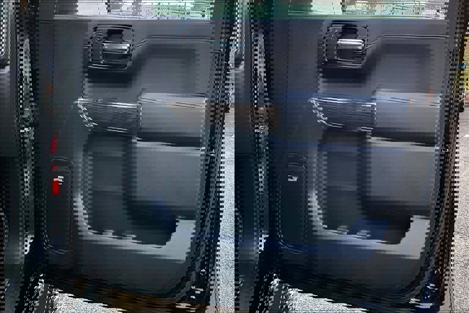 Used 2021 Chevrolet Silverado 1500 LT Trail Boss w/ Convenience Package II image 21