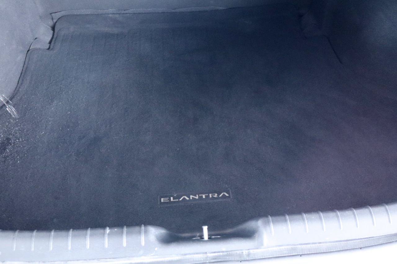 Used 2023 Hyundai Elantra SEL w/ Cargo Package FWD image 32