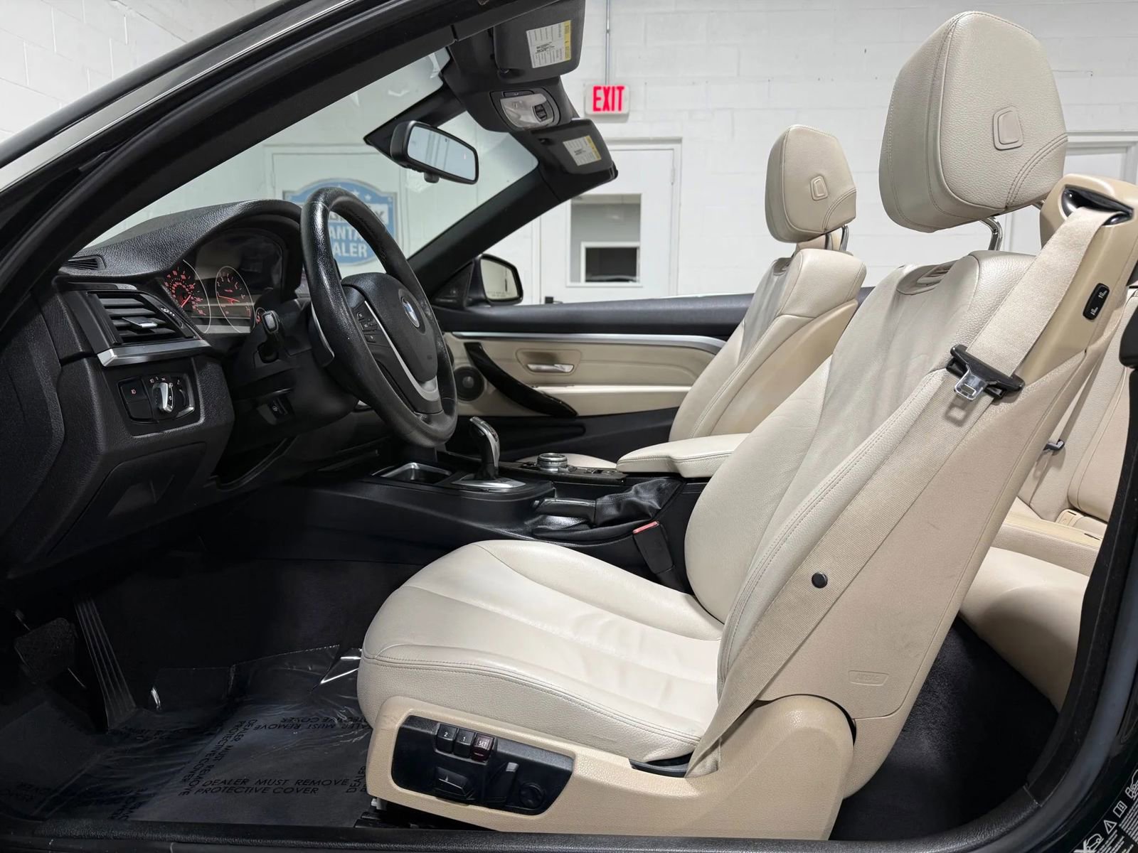 Used 2015 BMW 428i xDrive Convertible AWD/4WD image 19