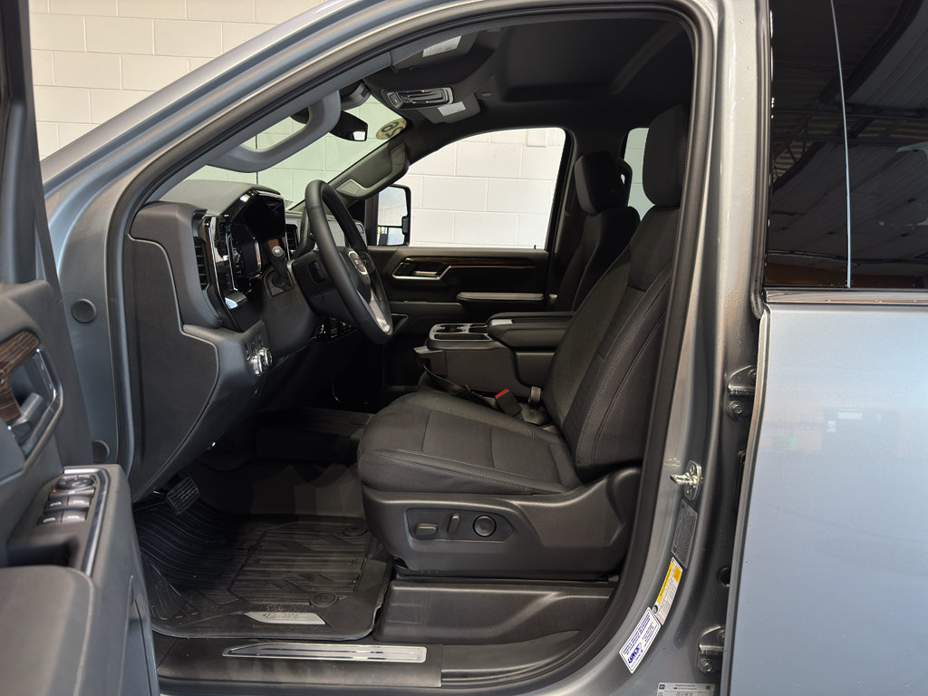 New 2026 GMC Sierra 3500 SLE AWD/4WD image 15
