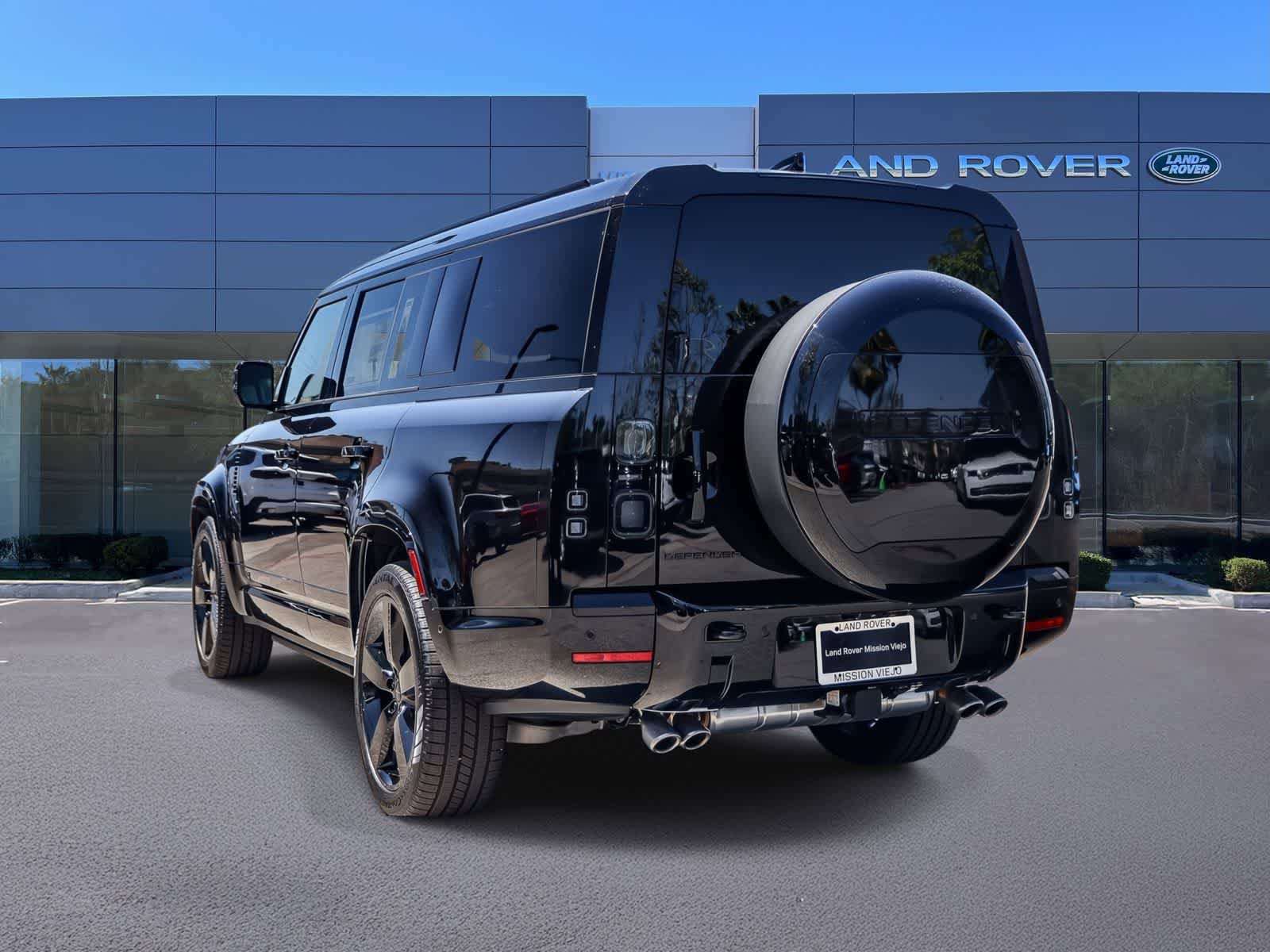 New 2026 Land Rover Defender 130 V8 AWD/4WD image 6
